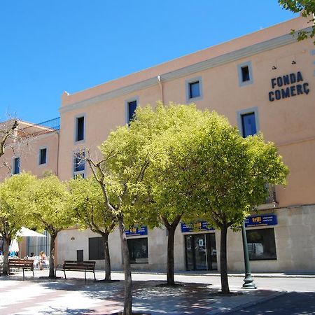 Apartaments Fonda Comerc Torroella de Montgrí Buitenkant foto