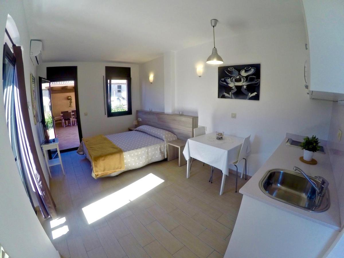 Apartaments Fonda Comerc Torroella de Montgrí Buitenkant foto