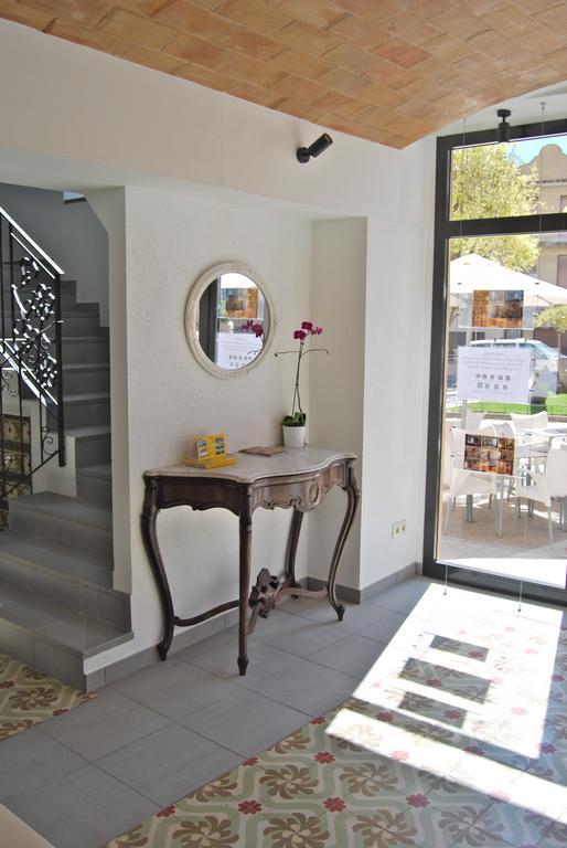 Apartaments Fonda Comerc Torroella de Montgrí Buitenkant foto